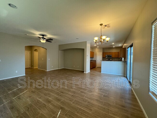Foto del edificio - 23769 W La Canada Blvd