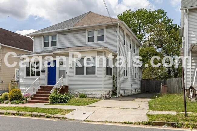 Building Photo - 419 Glover St