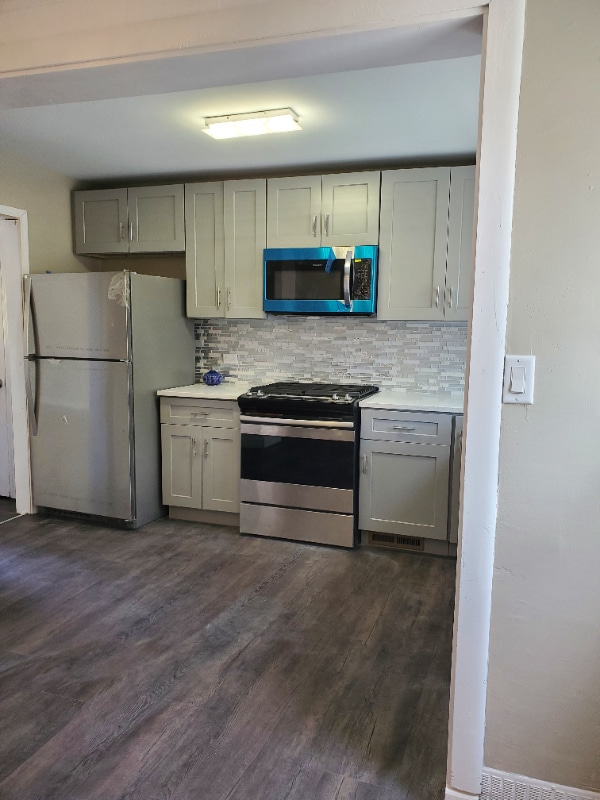 Building Photo - 1329 Campbell Ave