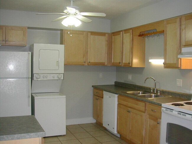 Foto del edificio - 249 Brookridge Ct
