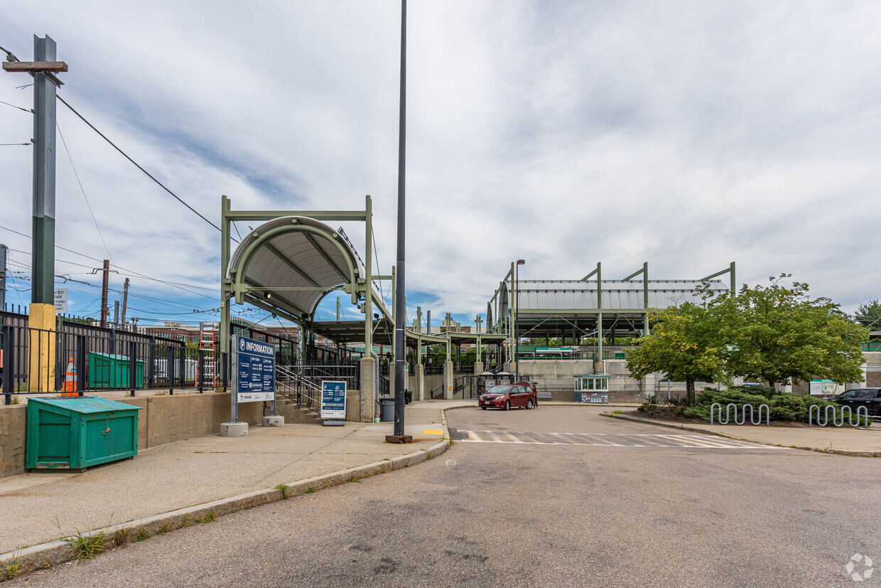 Primary Photo - Station at Riverside