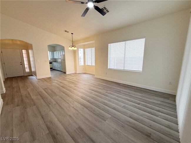 Foto del edificio - 1605 Woodward Heights Way