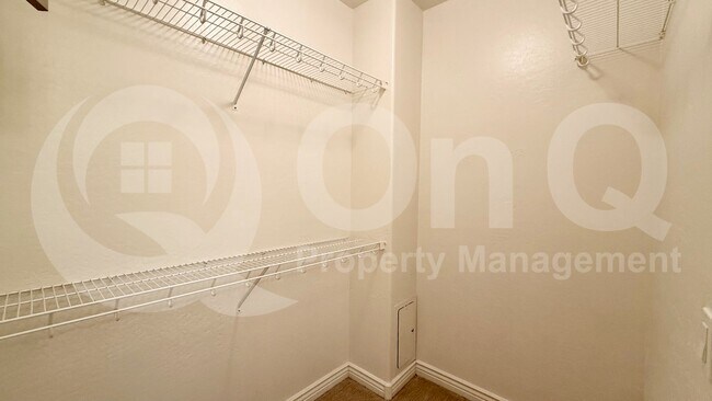 Foto del edificio - 4444 N 24th Way