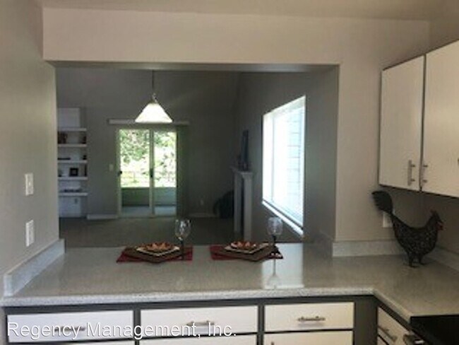 Foto del edificio - 4430-4410 SW 107th Ave