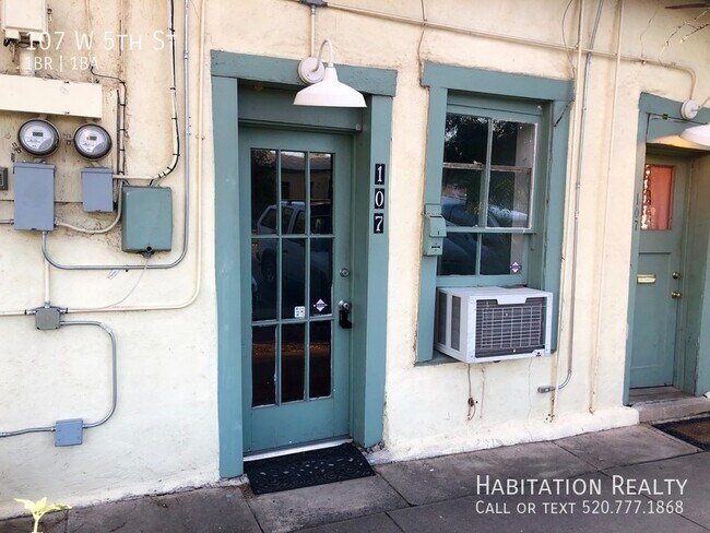 Foto del edificio - Dunbar Spring Historic Adobe Row House in ...