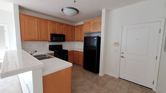 Kitchen - 655 12th St