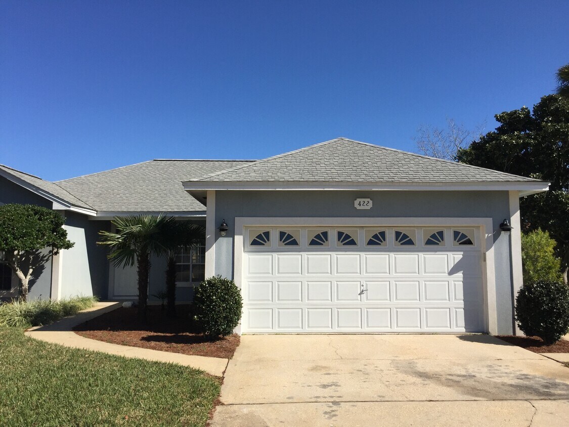 422 Ridge Wood Cir, Destin, FL 32541 House Rental in Destin, FL