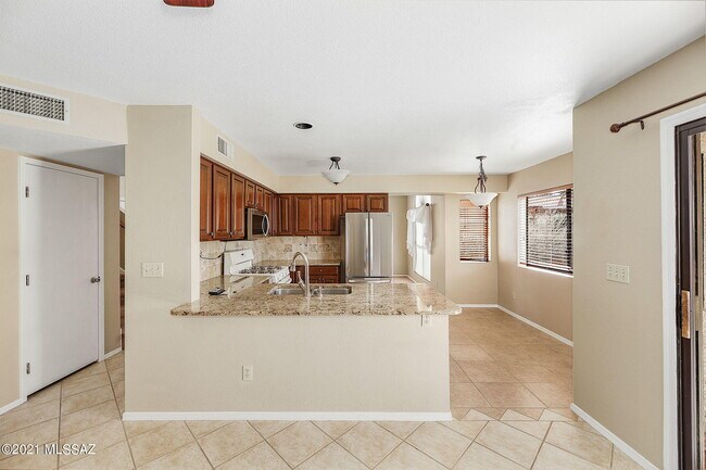 Foto del edificio - 8863 N Willeta Dr