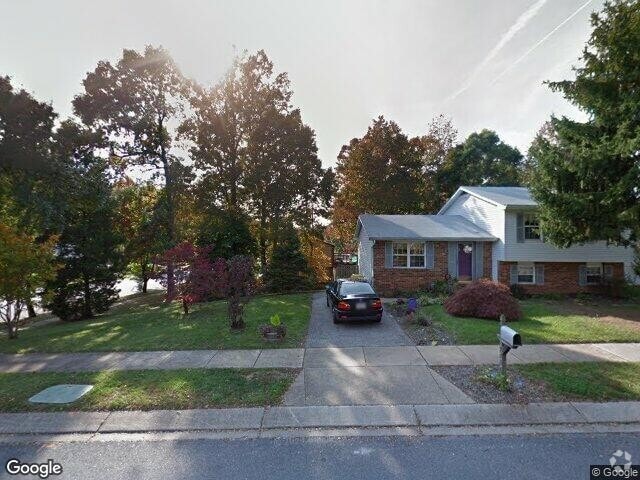 Building Photo - 7726 Marbrook Rd