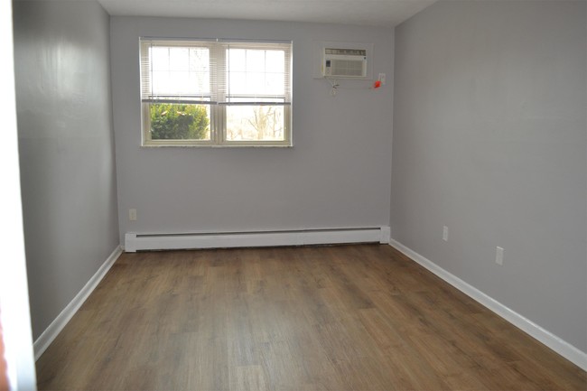 Building Photo - 3805 Ferdinand Pl