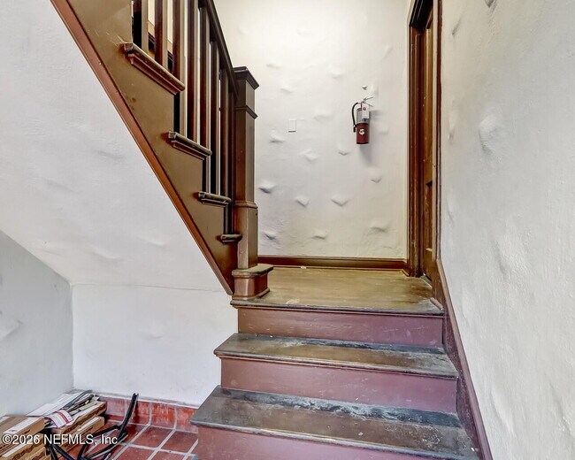 Building Photo - 1020 Stockton St