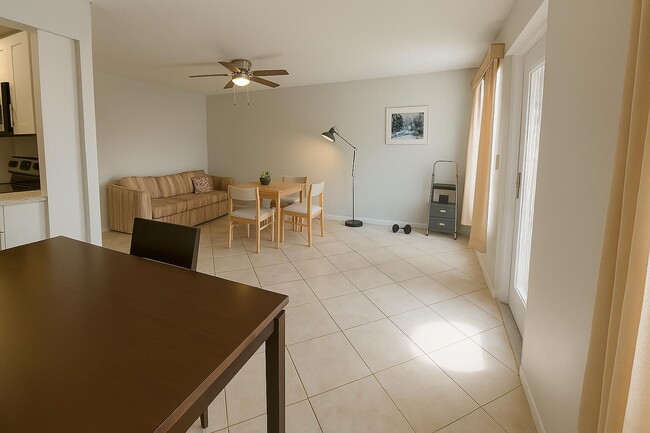 Building Photo - 3076 Cornwall D