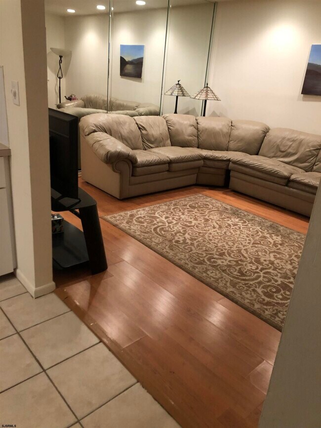 21 S Monroe Ave Unit b5, Margate City, NJ 08402 Condo for Rent in