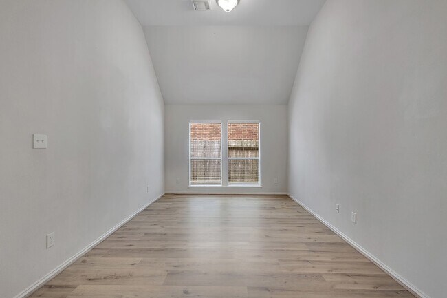 Foto del edificio - 3711 Rocky Ledge Ln