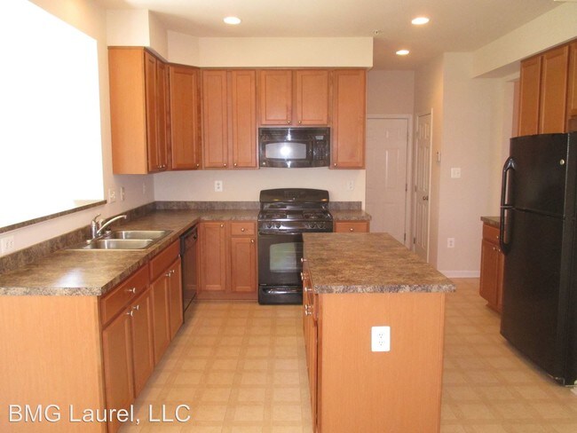 Building Photo - 4 br, 2.5 bath House - 12501 Macintosh Court