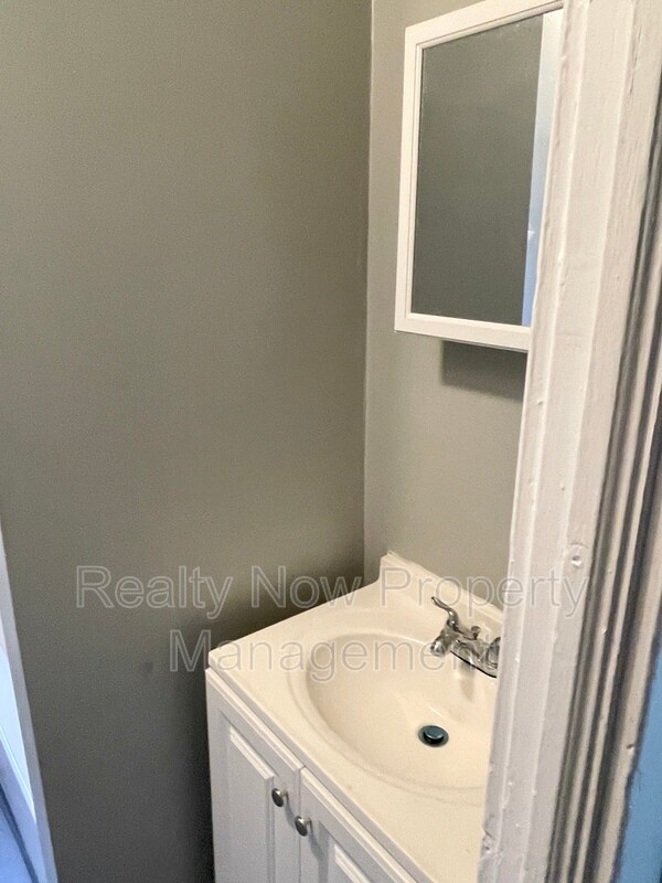 Foto del edificio - 2670 W 41st St