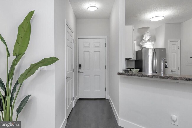 Foto del edificio - 1712 Lake Shore Crest Dr