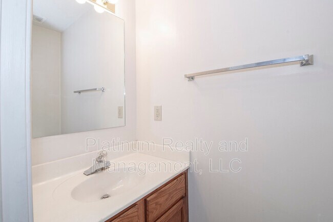 Foto del edificio - 117 Hickory Trace Rd