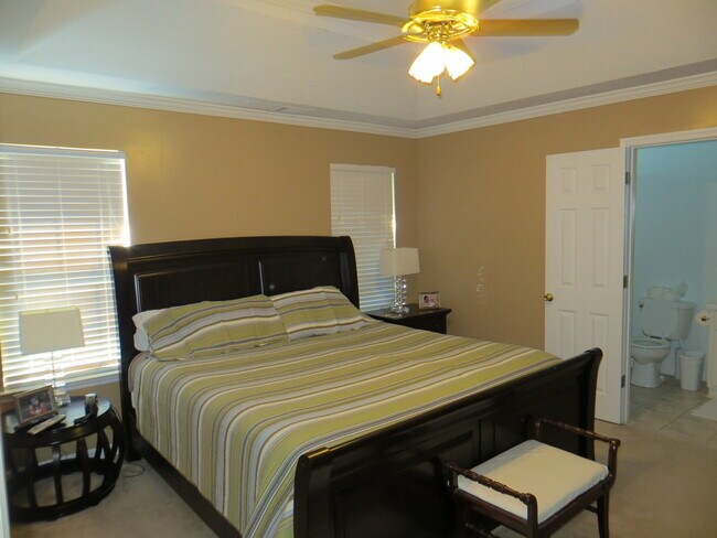 Foto del edificio - Bay Hill Townhomes in Evans