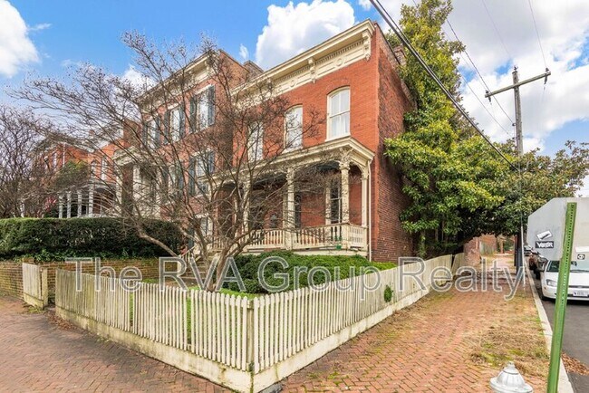 Photo - 2201 E Broad St Apartment