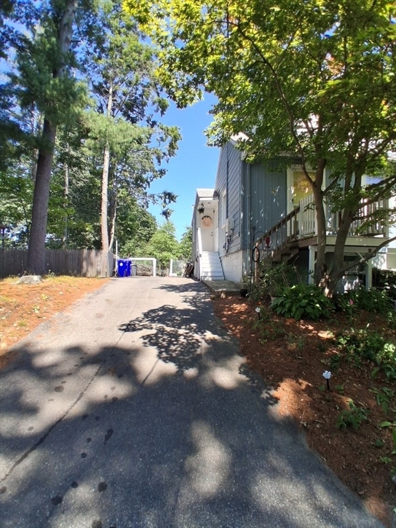 Building Photo - 76 E Shore Rd
