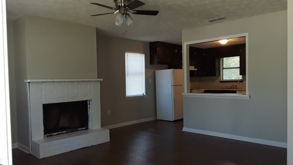 Building Photo - FB Hidden Pines, LLC