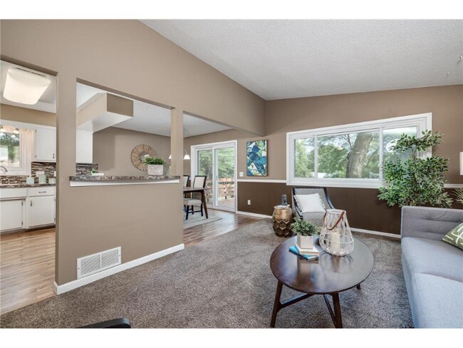 Foto del edificio - 10841 Avocet St NW