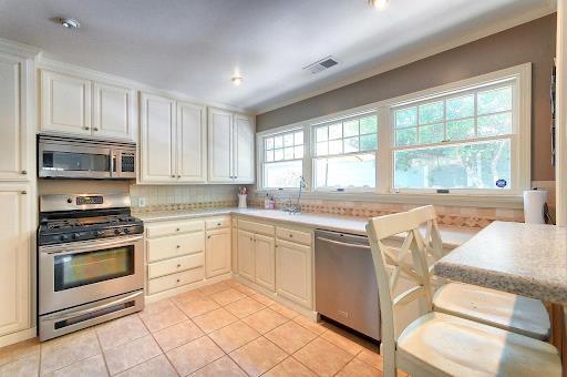 Foto del edificio - 308 Hedge Rd