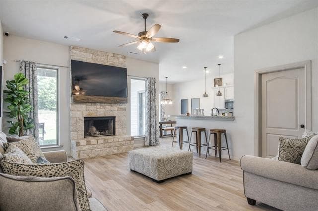 Building Photo - 116 Greyhound Ln