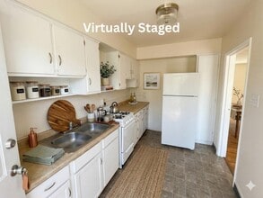 Building Photo - 73 N Hampton Rd