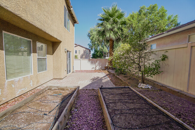 Building Photo - 2469 Wild Ambrosia Ave