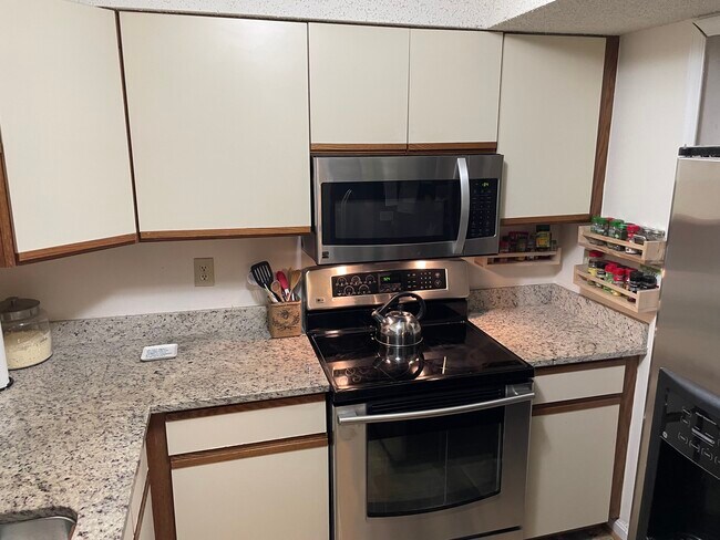 Kitchen view - 6935 Mary Caroline Cir