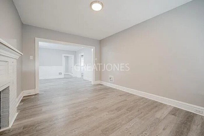 Foto del edificio - 3309 Osage St
