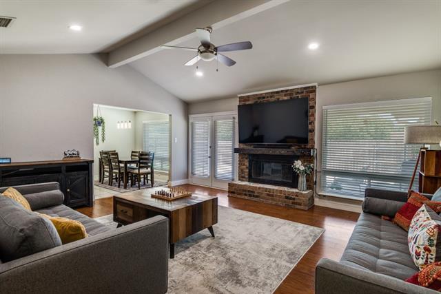 Foto del edificio - 106 Creekside Ln