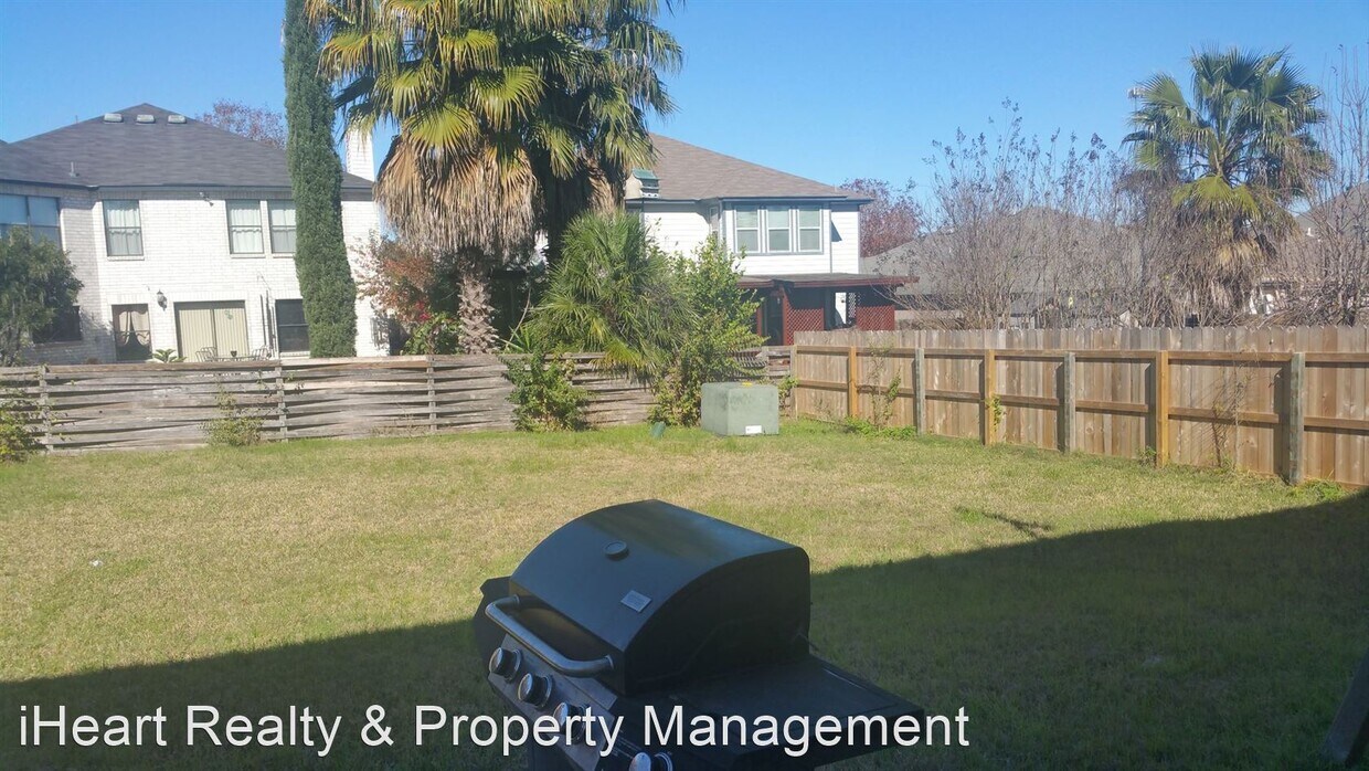 Foto del edificio - 4 br, 2.5 bath House - 6311 Donely Pl