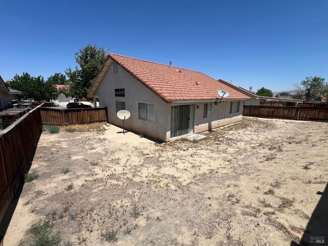 Building Photo - 15571 Amber Pointe Dr