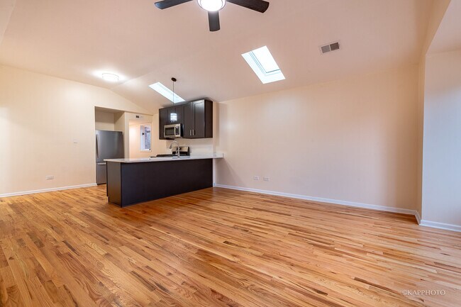 Foto del edificio - 2435 W Polk St