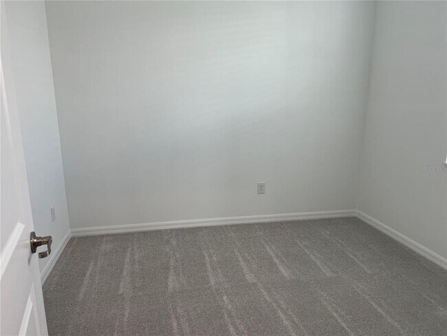 Foto del edificio - 11370 Burgundy Dr