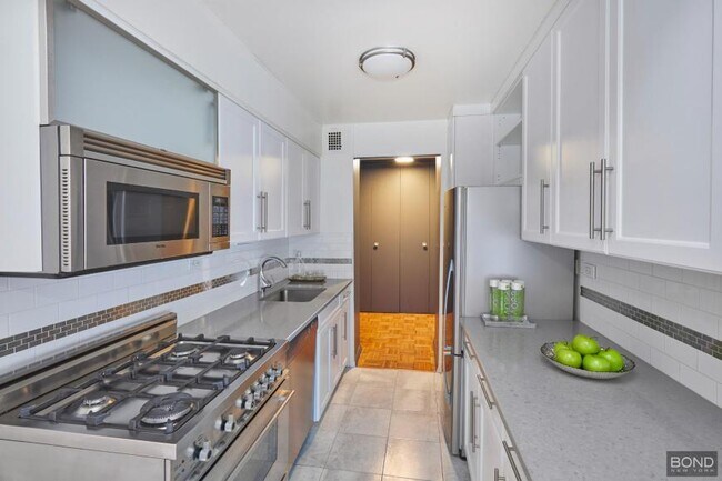 Building Photo - 1 bedroom in New York NY 10128