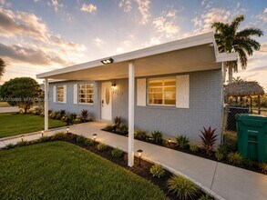 Building Photo - 20500 NW 28th Ave
