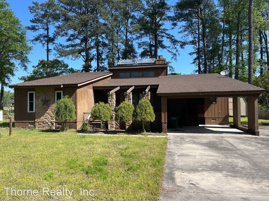 4 br, 2 bath House 508 Golfers Lane House for Rent in Nashville, NC