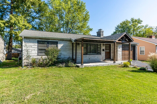 Building Photo - 491 Stratford Dr