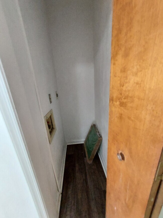 Washer and dryer hook ups for a stackable 24 in set - 2026 Elmhurst Ln