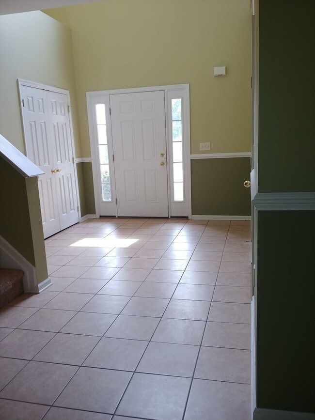 Building Photo - 3 br, 2.5 bath House - 493 MARION ROAD