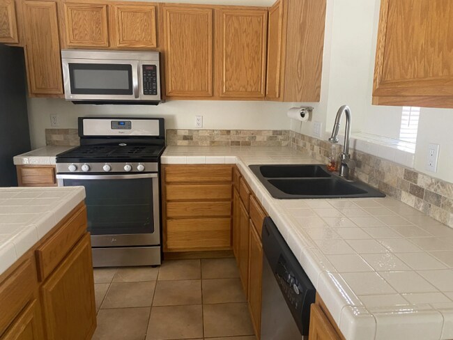 Building Photo - 9419 Vervain Dr NW