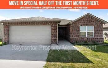Building Photo - 1504 Chuck Wagon Dr