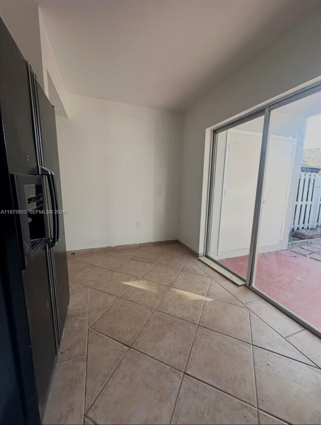 Building Photo - 10360 SW 154th Pl