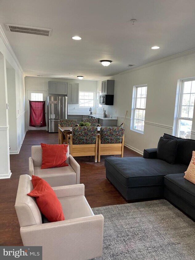 Foto principal - 824 48th Pl NE