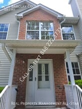 Building Photo - 204 Barclay Ct