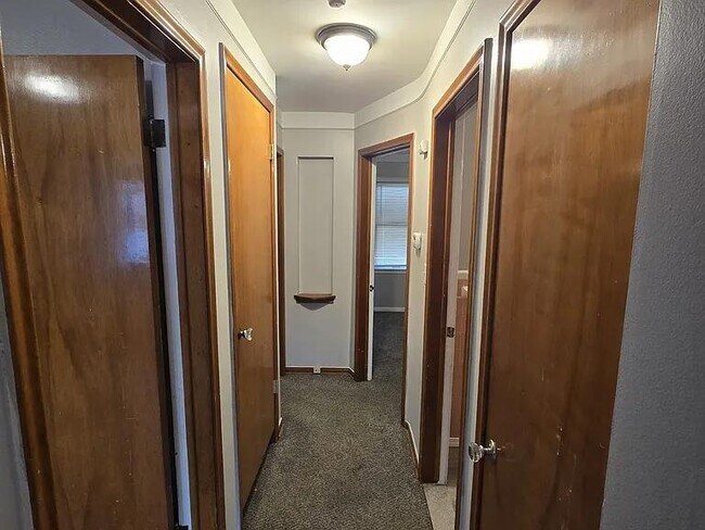 Foto del edificio - 18147 Runyon St